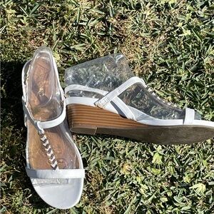 VIONIC Women's White Wedge Sandals with Ankle Strap